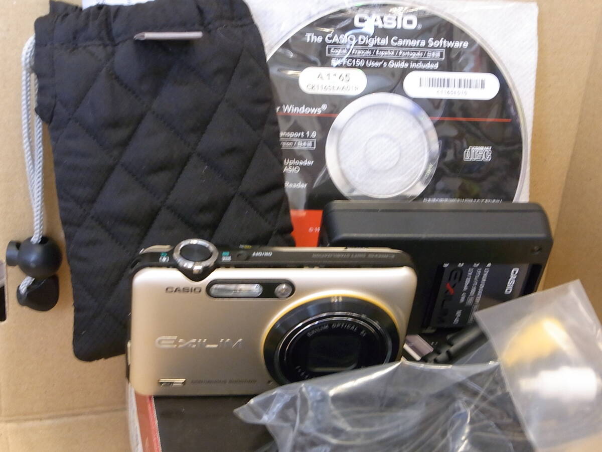 ◆◆ カシオ CASIO コンパクトデジタルカメラ EXILIM EXーFC150 + 付属品 ◆◆拍卖