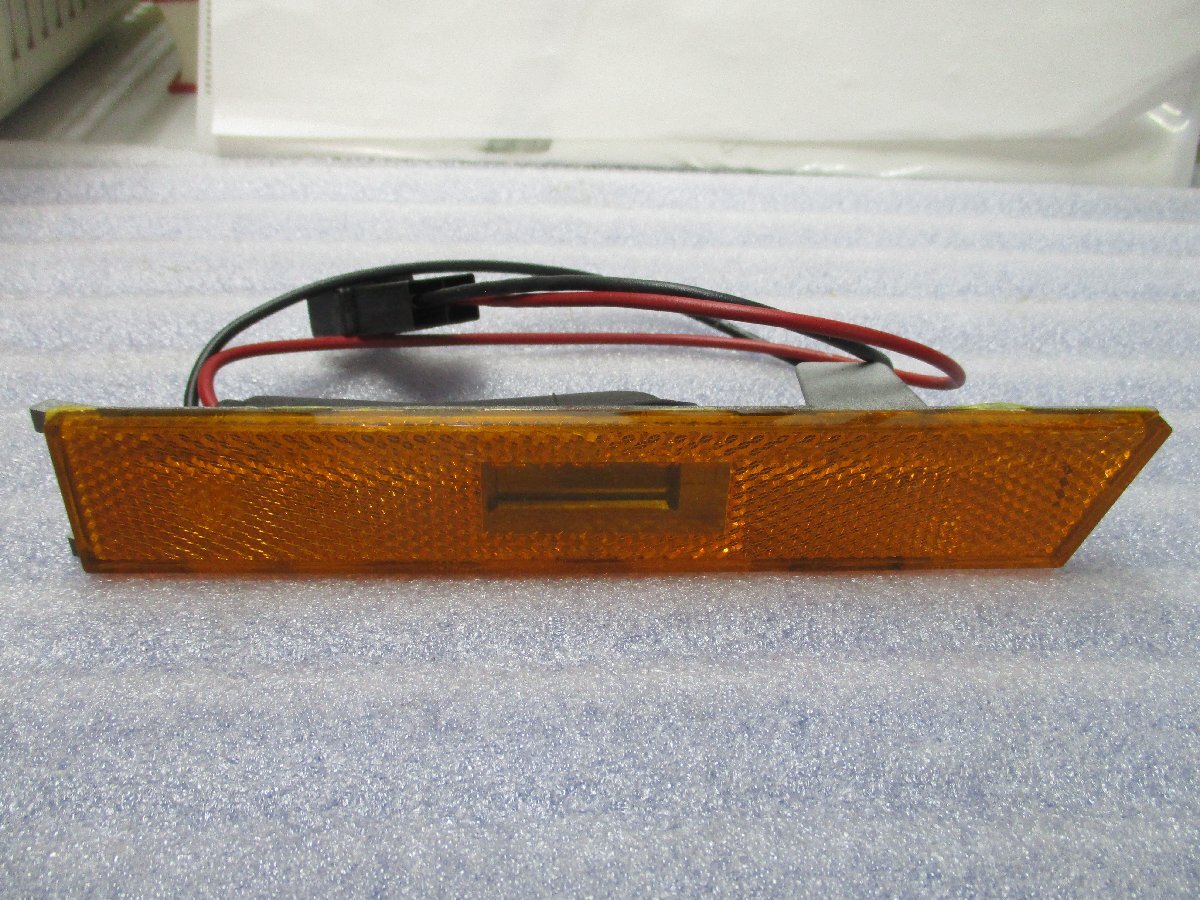 ♪未使用 アルファロメオ75 サイドマーカー ② 純正【送料込み】拍卖