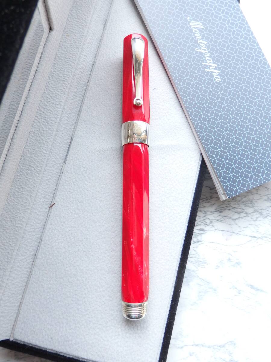 ◆【ほぼ未使用】【送料410円】モンテグラッパ レッド・プレシャスセルロイド万年筆 シンフォニー ペン先:18K750ソリッドゴールド EF拍卖