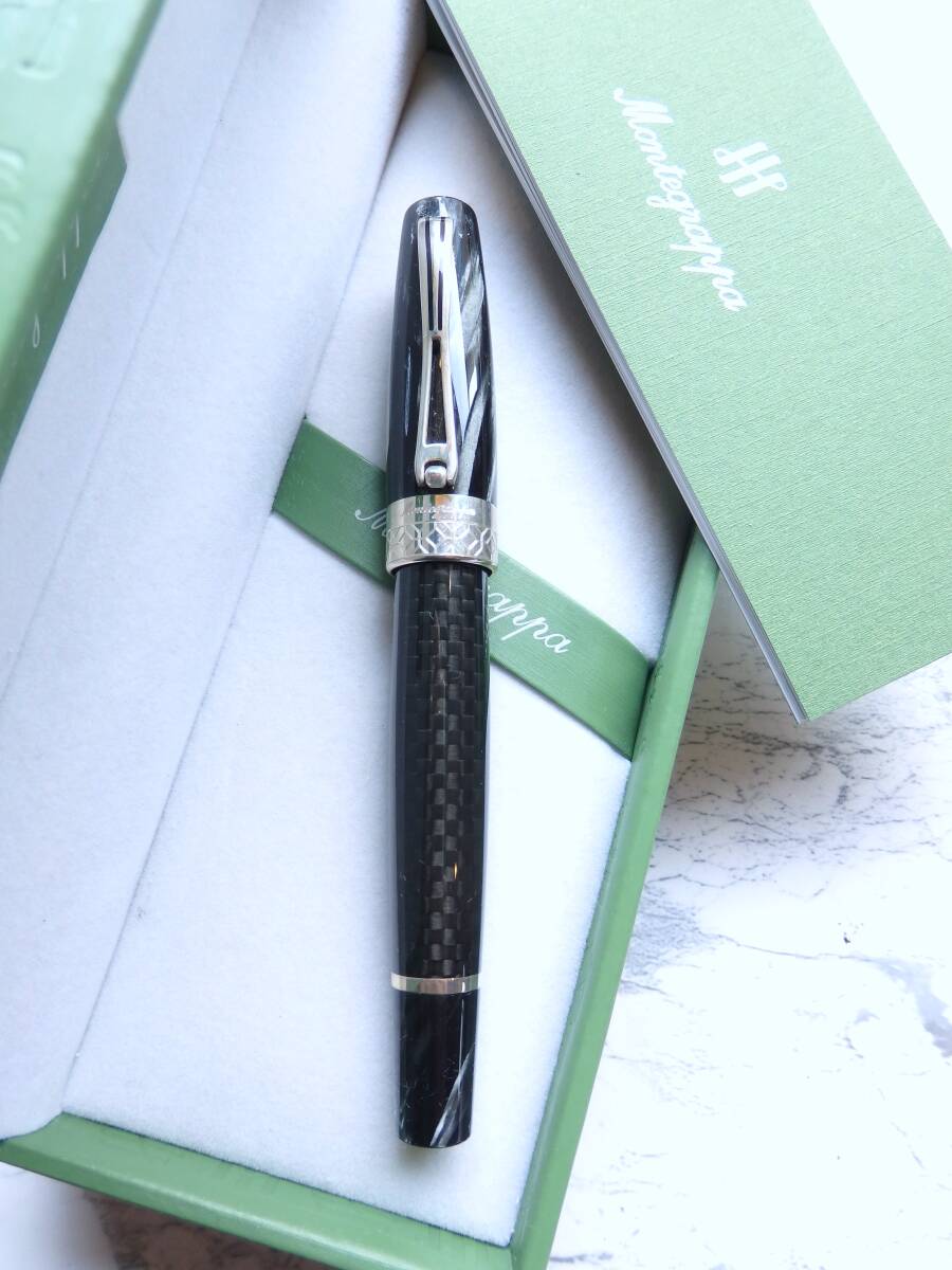 ◆【新品・未使用】【送料410円】モンテグラッパ MIYA 限定60個 カーボンブラックセルロイド万年筆 ペン先:18K750 ソリッドゴールド M 拍卖