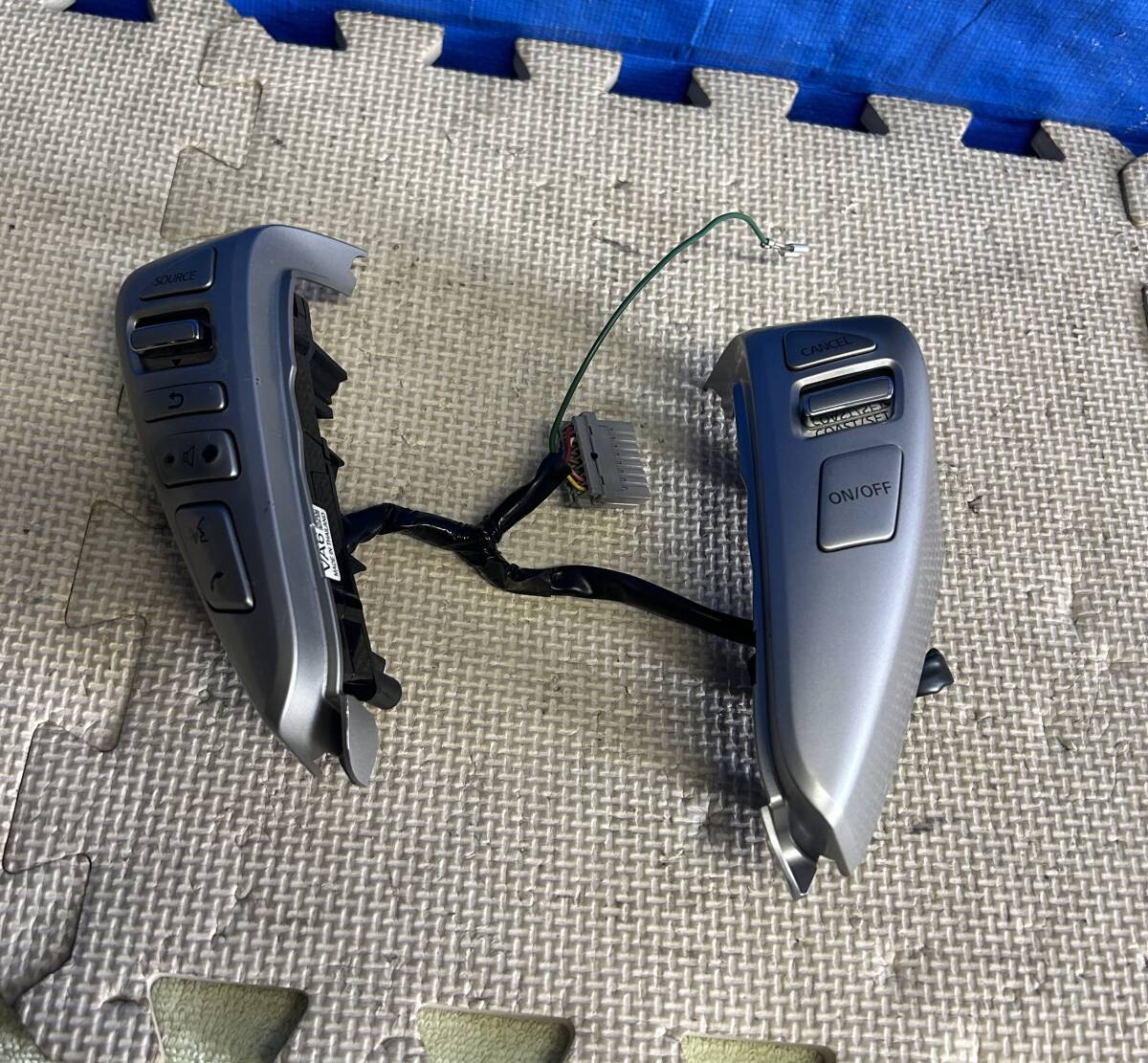 セレナ NC26 C26 H26年 ステアリングスイッチ VA6 拍卖