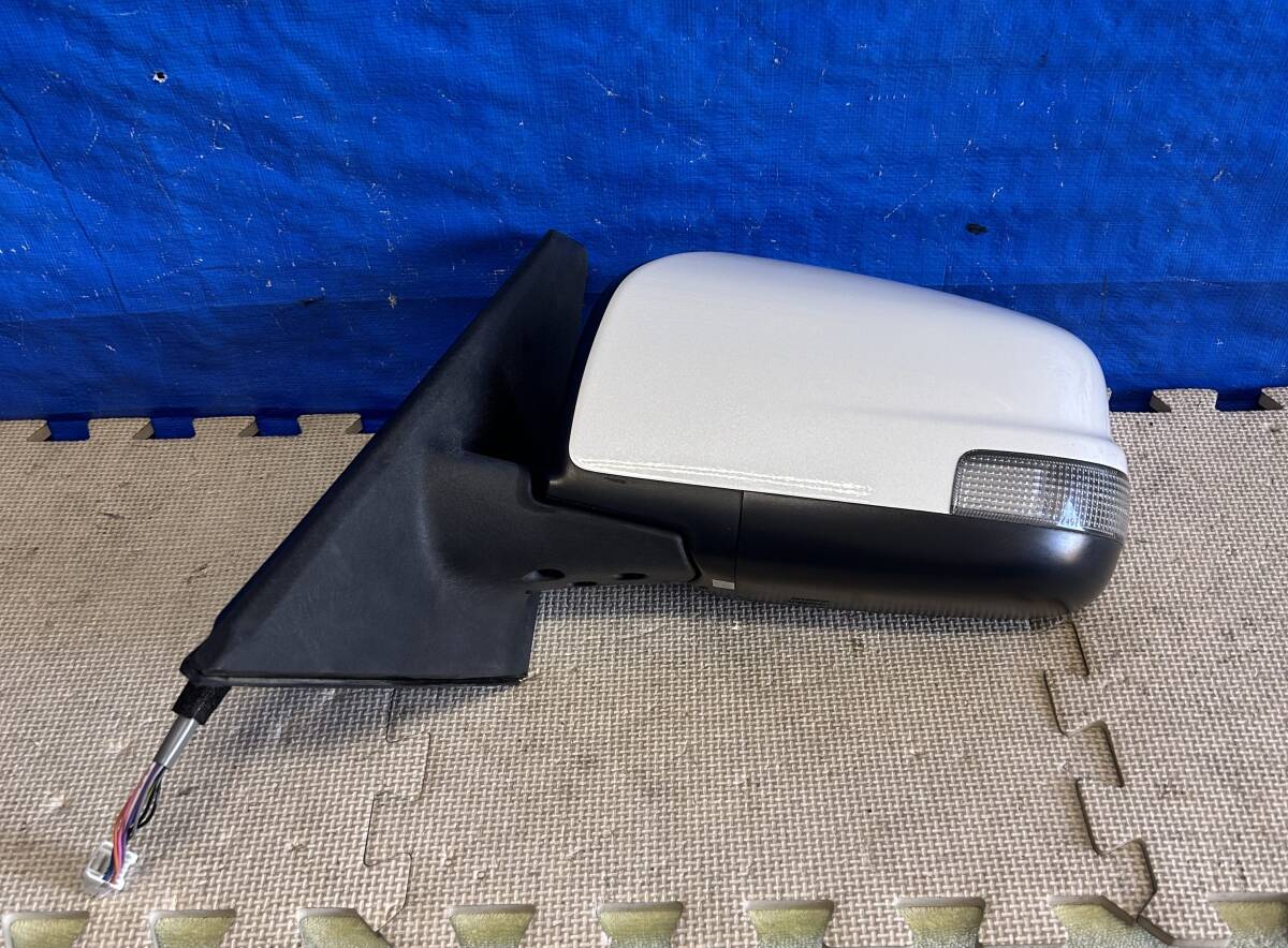 セレナ FNC26 C26 H22年 左ドアミラー カラーナンバー QAB カプラー1個9ピン 拍卖