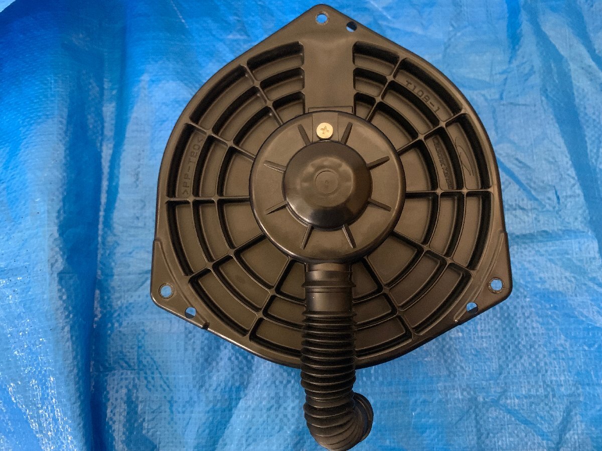 RK5 ステップワゴンスパーダ ブロアモーター 品番 79310-SLJ-941 カラー NH704M 保管 1C1 501138拍卖