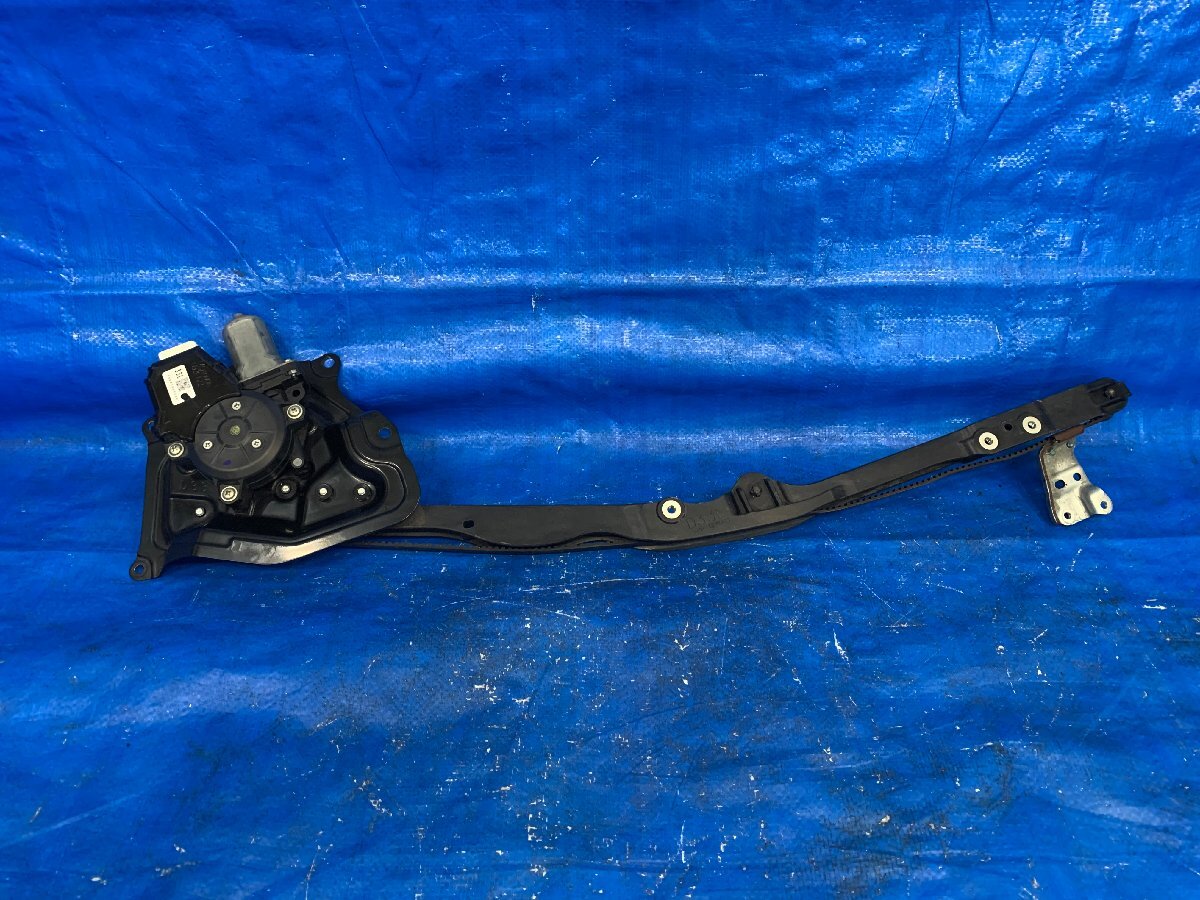 LA600S タントカスタム 左スライドモーター 品番 85006-B2020 棚番 1E8 カラー№ P17 年式 H26/4 700544拍卖