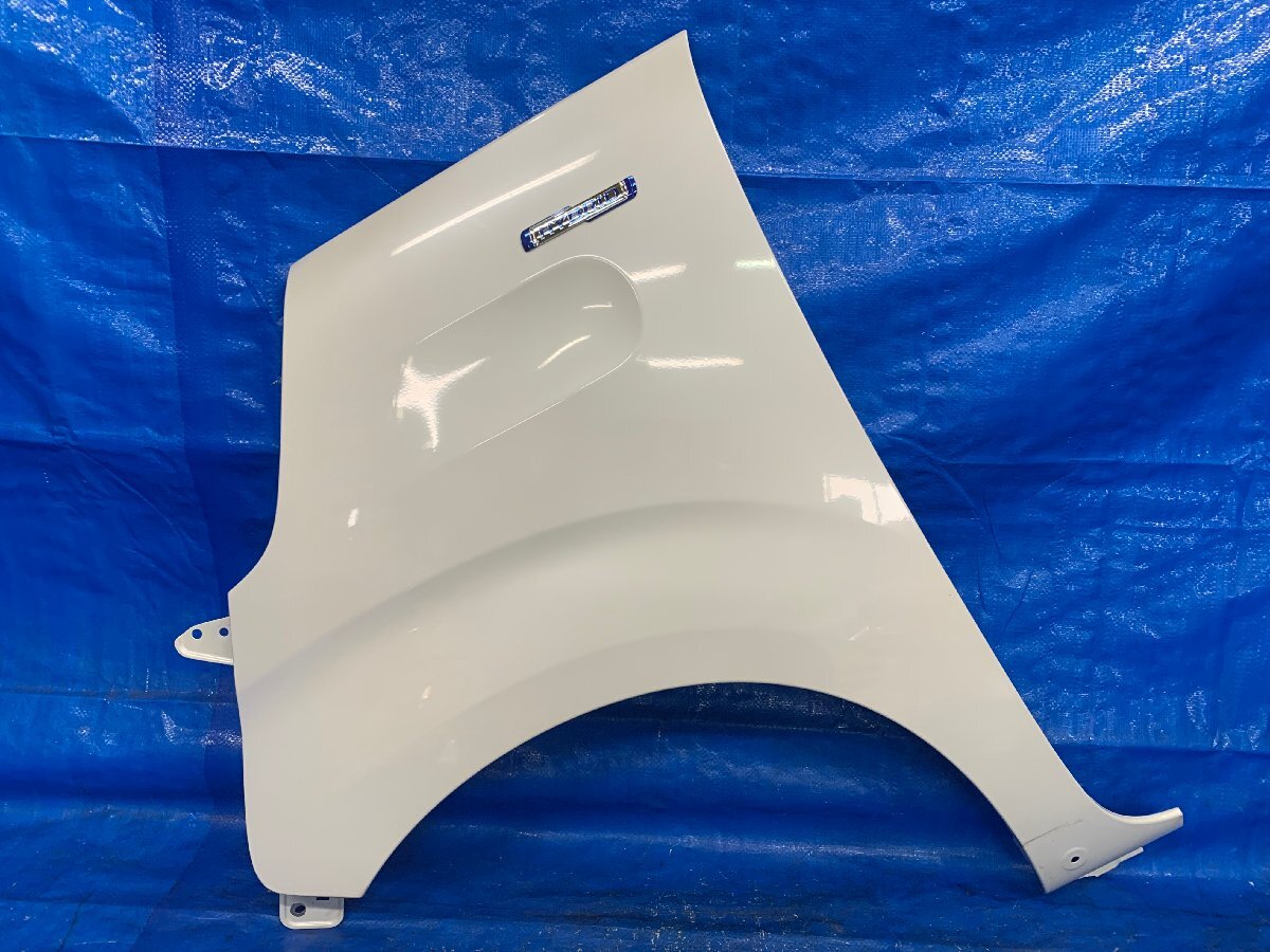 MK53S スペーシアカスタム 左フロントフェンダー 品番 57711-79R50 年式H30/2 カラー№C2H 棚 9 700976拍卖