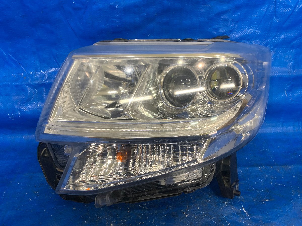 タント LA600S 左ヘッドライト/左ヘッドランプ 動作確認OK KOITO 100-51392 品番 81185-B2030 年式 H26/5 カラー№ P17 保 7D2 700678拍卖