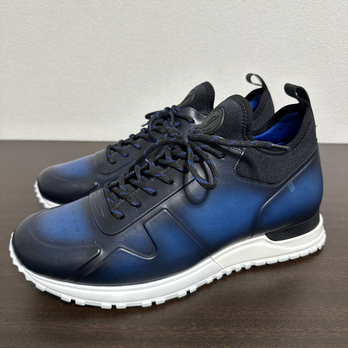 【未使用品】LOUIS VUITTON ルイヴィトン ランアウェイライン レザー スニーカー size 6 ブルー メンズ拍卖