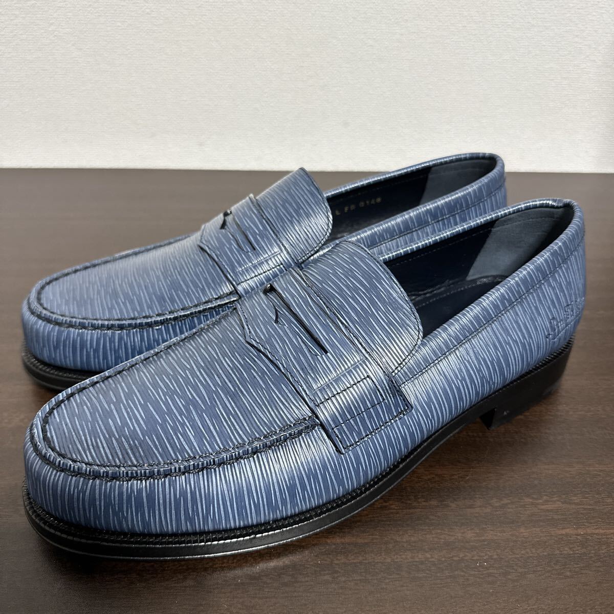 【未使用品】LOUIS VUITTON ルイヴィトン エピレザー コインローファー size 9 シューズ拍卖