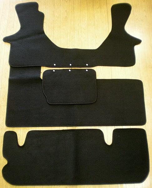 シボレー アストロ 車種専用 新品 フロアマット 1996~ M/C後 黒拍卖