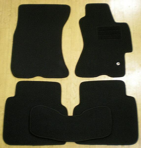 スバル レガシィ/ワゴン 車種専用 新品 フロアマット 黒 内装拍卖