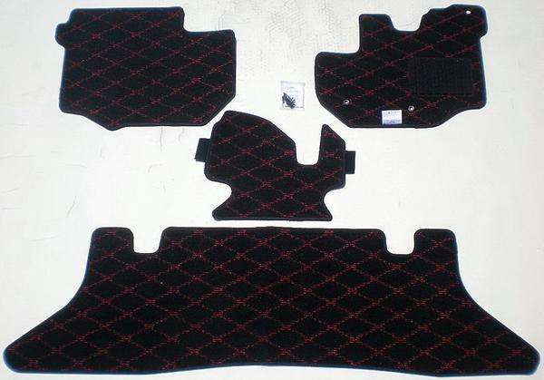 トヨタ ハイエース 200系 専用 フロアマット ダイヤ柄 黒×赤拍卖