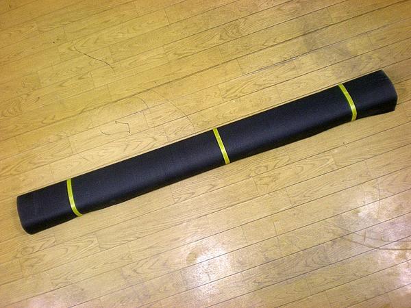 【固め】 軽トラック用 荷台マット 1枚 サイズ140cm×201cm 厚み 約4mm 海外製拍卖