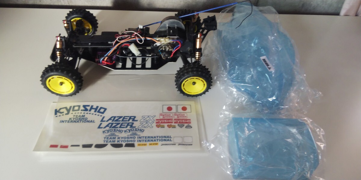 京商 レーザーZX 未使用ボディ、シャーシカバー、ウイング、デカール付 KYOSHO LAZER ZX 当時物ラジコン拍卖
