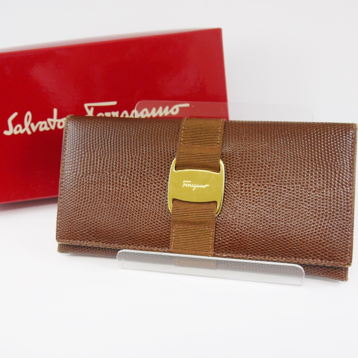 ★定形外 送料無料 USED品 Salvatore Ferragamo【サルヴァトーレ フェラガモ 22-3059 ヴァラ 二つ折り長財布】拍卖