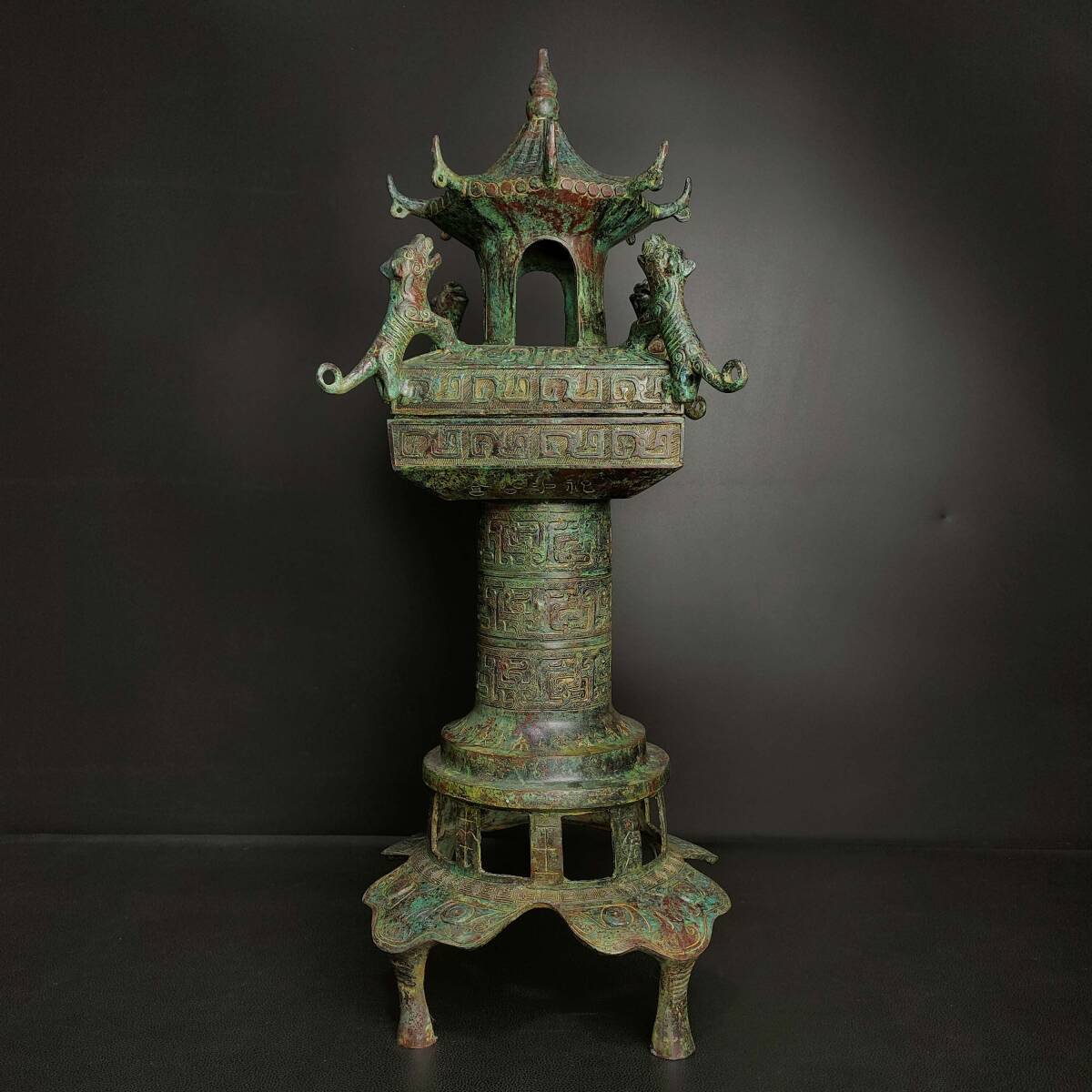 旧 漢代 青銅器 四獸塔 古賞物 古置物 中国古美術 唐物 K711拍卖