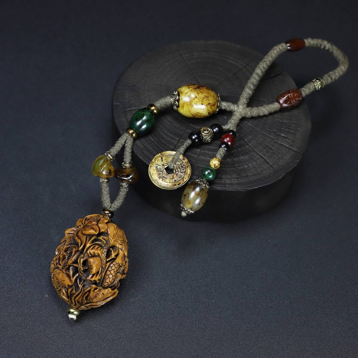 旧 清代 大粒 一粒 橄欖核 透かし彫り 吊墜 手把件 中国古美術 古賞物 唐物 S711拍卖