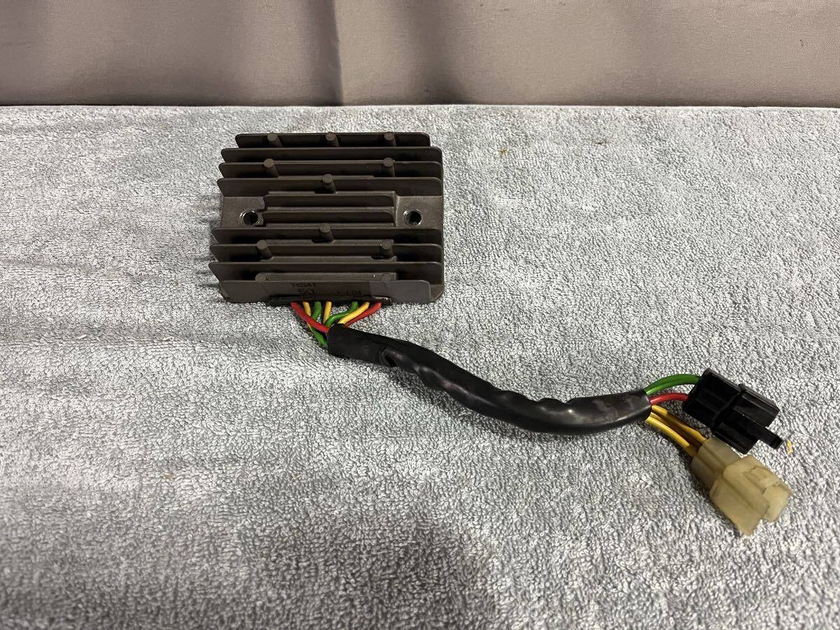 DUCATI モンスター900ie 純正レギュレーター 動作問題なし 9100km使用 M900ie拍卖