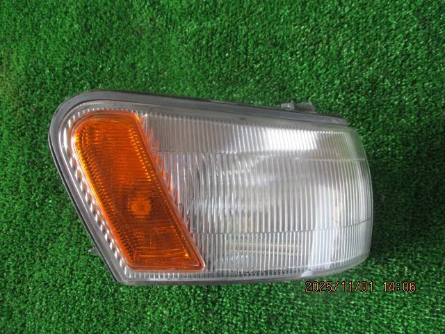 (0436)GF31 レパード 右側コーナーライト コーナーレンズ拍卖