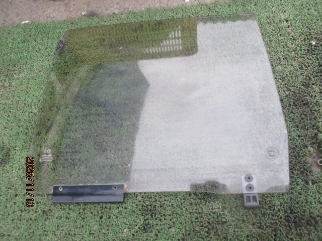 (0443)20DKC プジョー 205 CTI カブリオレ 左側ドアガラス ウィンドウ拍卖