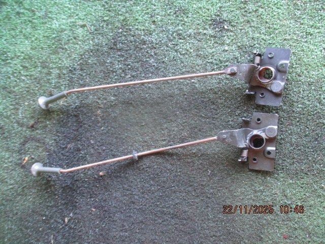 (0380)DE51V エブリイ ジョイポップターボ スライドドアキャッチ 左右拍卖