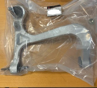 新品未使用 純正 三菱 ミツビシ ランサーエボリューション 8 CT9A リヤ サスペンション アッパーアーム 左 足回り B0907-1拍卖