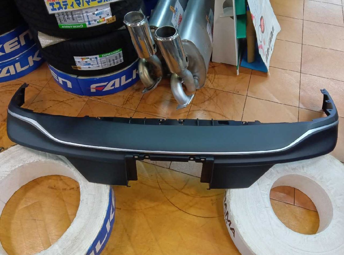 ☆店頭引取限定☆クラウンクロスオーバー純正リアディフューザー トヨタ 群馬県 太田拍卖