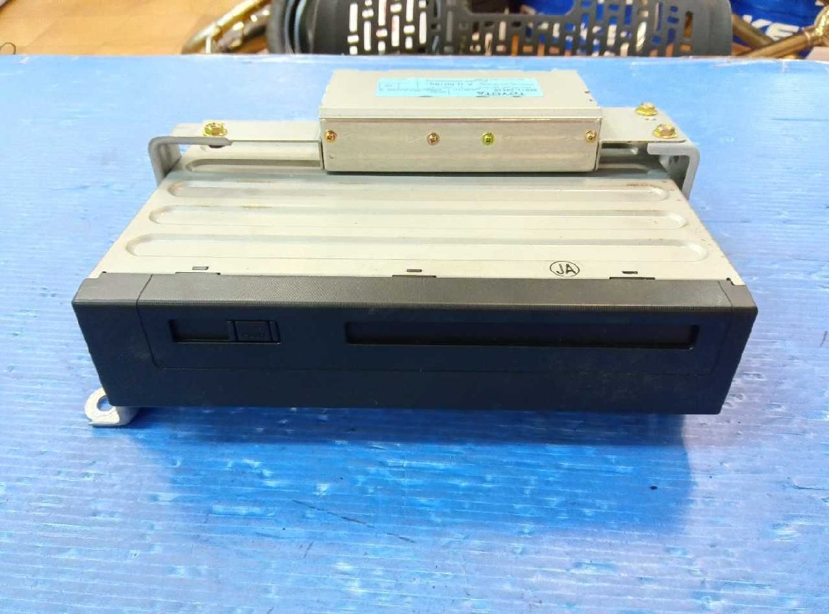 ジャンク!ソアラ(40系)純正ナビユニット トヨタ 86841-44010 86011-24010 現状販売品 太田拍卖