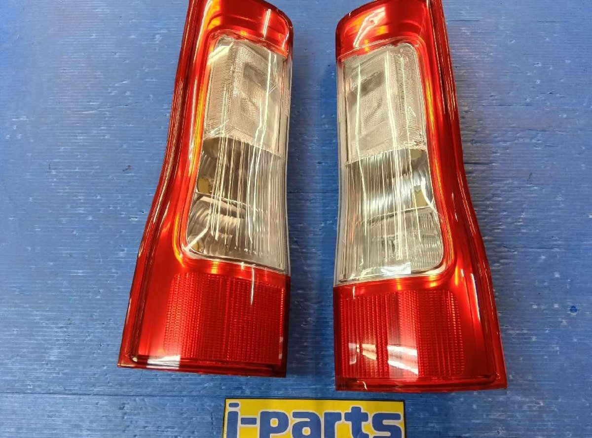 タウンエース(S413)純正テールレンズ左右 トヨタ KOITO 220-8J00A 220-8J009 納車外し 太田拍卖
