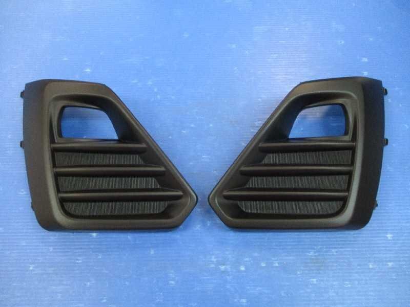 レヴォーグ(VN系)純正フォグカバー左右セット 57731VC130 140 太田拍卖