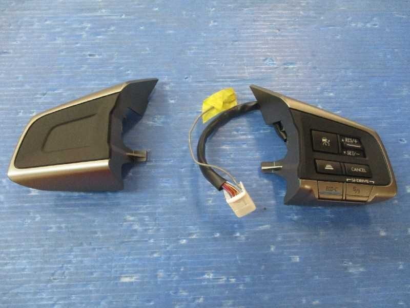 インプレッサXV(GPE)純正ステアリングスイッチ スバル ボタン 現状販売品 太田拍卖