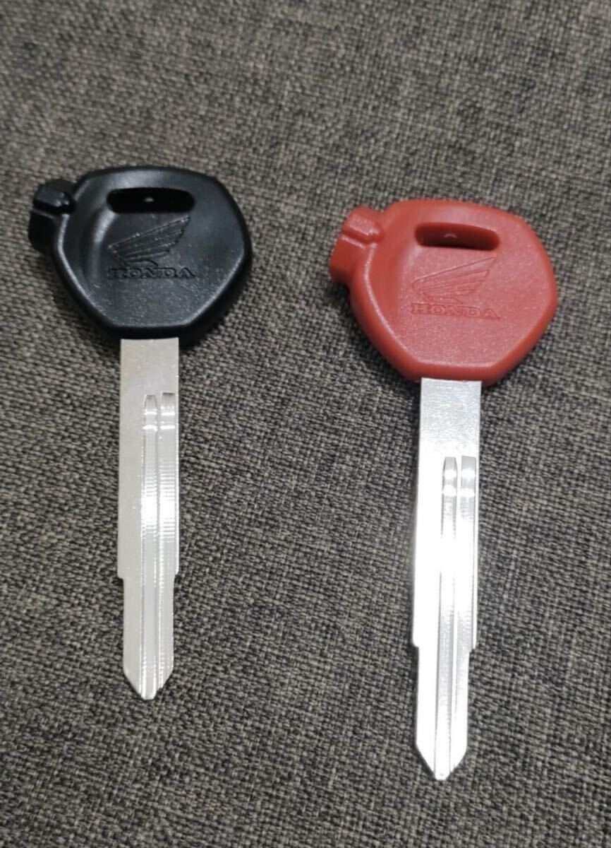 ■左溝■黒■ ホンダ HONDA PCX DIO ズーマー スクーピー等 シャッターキー付 ブランクキー 送料込み 送料無料拍卖