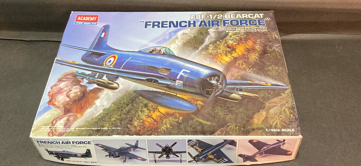 ☆★☆ アカデミー 1/48 F-8 F1 ベアキャット 未組み立て ★☆拍卖