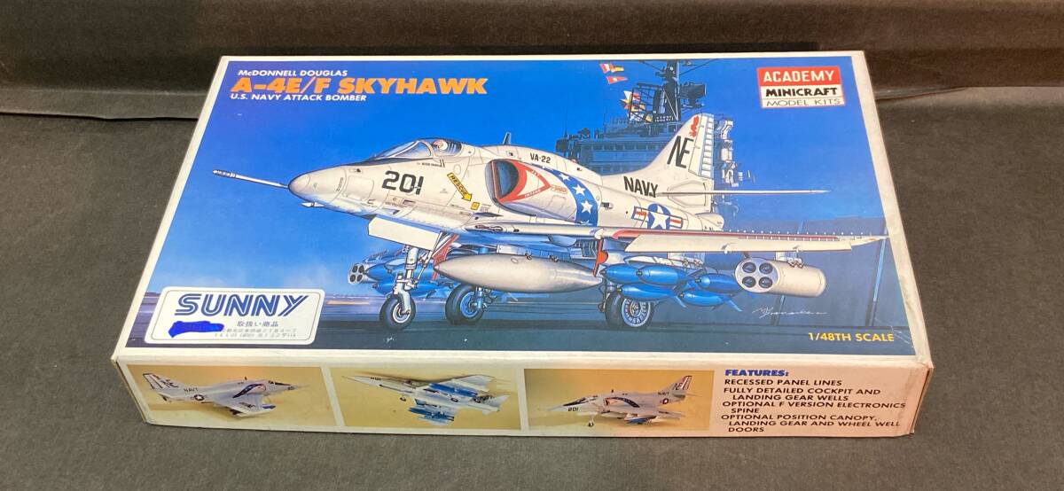 ☆★☆ アカデミー 1/48 A-4E/F スカイホーク 未組み立て ★☆拍卖