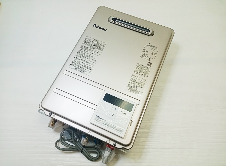 下松)【美品】パロマ 給湯器 給湯専用 LPG LPガス プロパンガス 20号 コンパクト 屋外壁掛 リモコン付 PH-2015AW ◆N2511034 NM08A拍卖