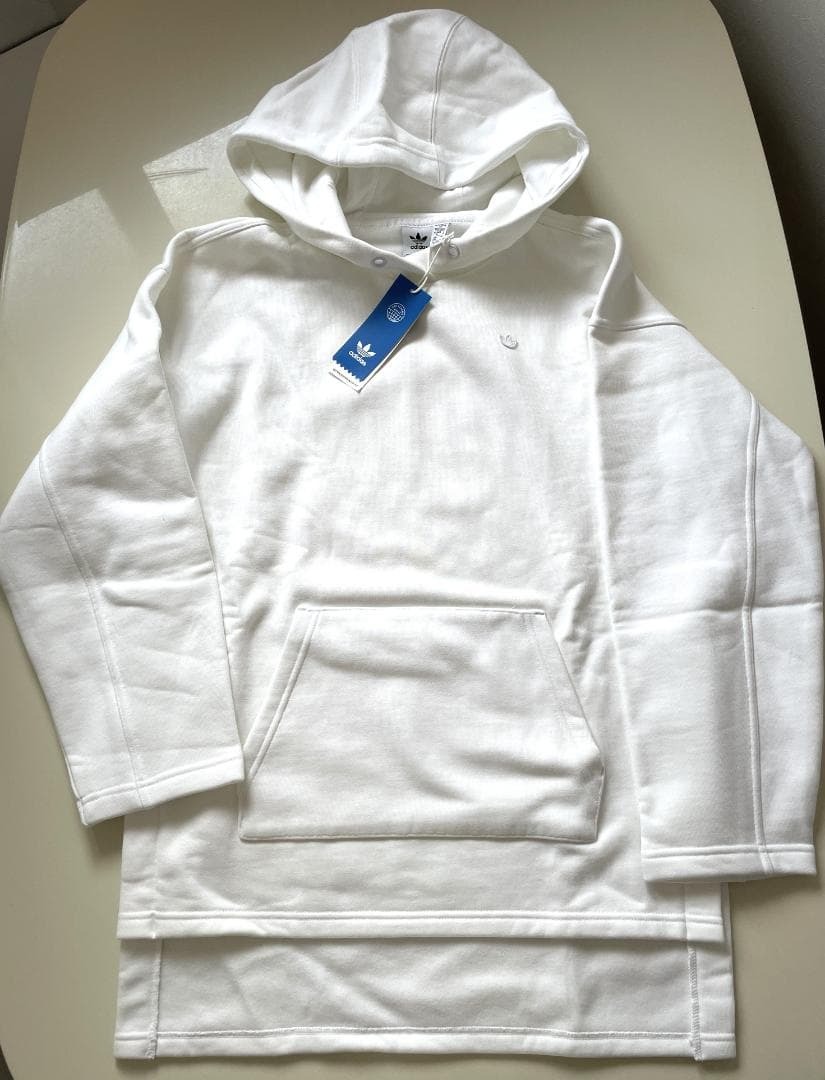 新品タグ付 adidas アディダス 裏起毛パーカー(S)拍卖