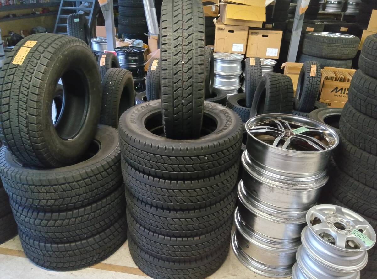 215/70R17.5 118/116L LT ブリヂストン ブリザック w979 6山 6本 No.105拍卖