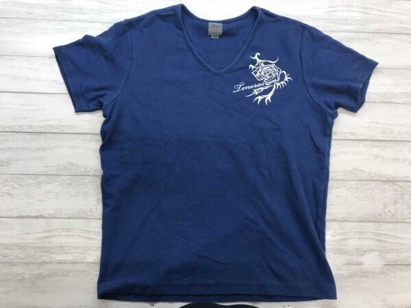 ティノラス Tenoras ユーロ イタリーモード ネオお兄系 Vネック ローズ 薔薇 バライラスト 半袖Tシャツ メンズ コットン混合 L 青拍卖