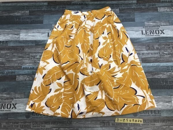 VINVERT バンベール レディース ボタニカル柄 タック入り スカート 白マスタード青拍卖