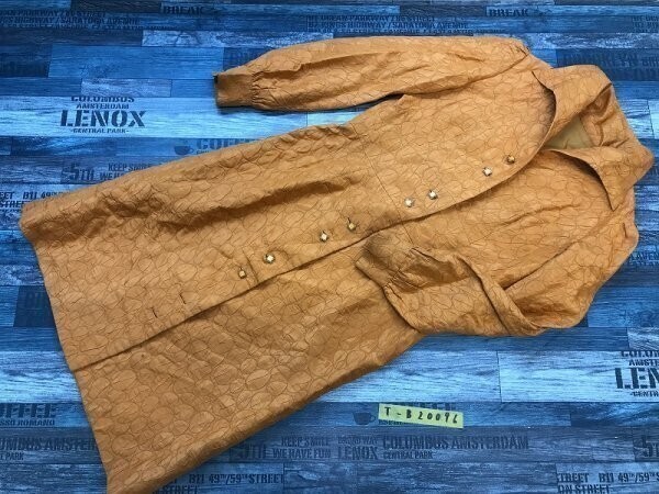 レディース スクエアボタン付き バブル総柄 薄手 ジャケット オレンジ拍卖