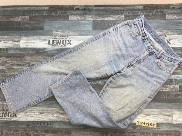 UNIQLO ユニクロ メンズ ウォッシュ加工 ストレートデニムジーンズパンツ 胴囲79 水色拍卖