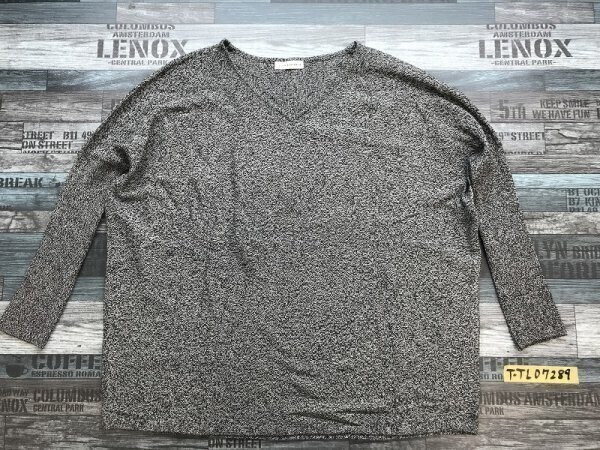 美品!a.v.v standard アーベーベー レディース Vネック アクリル ニットソー S 杢黒拍卖