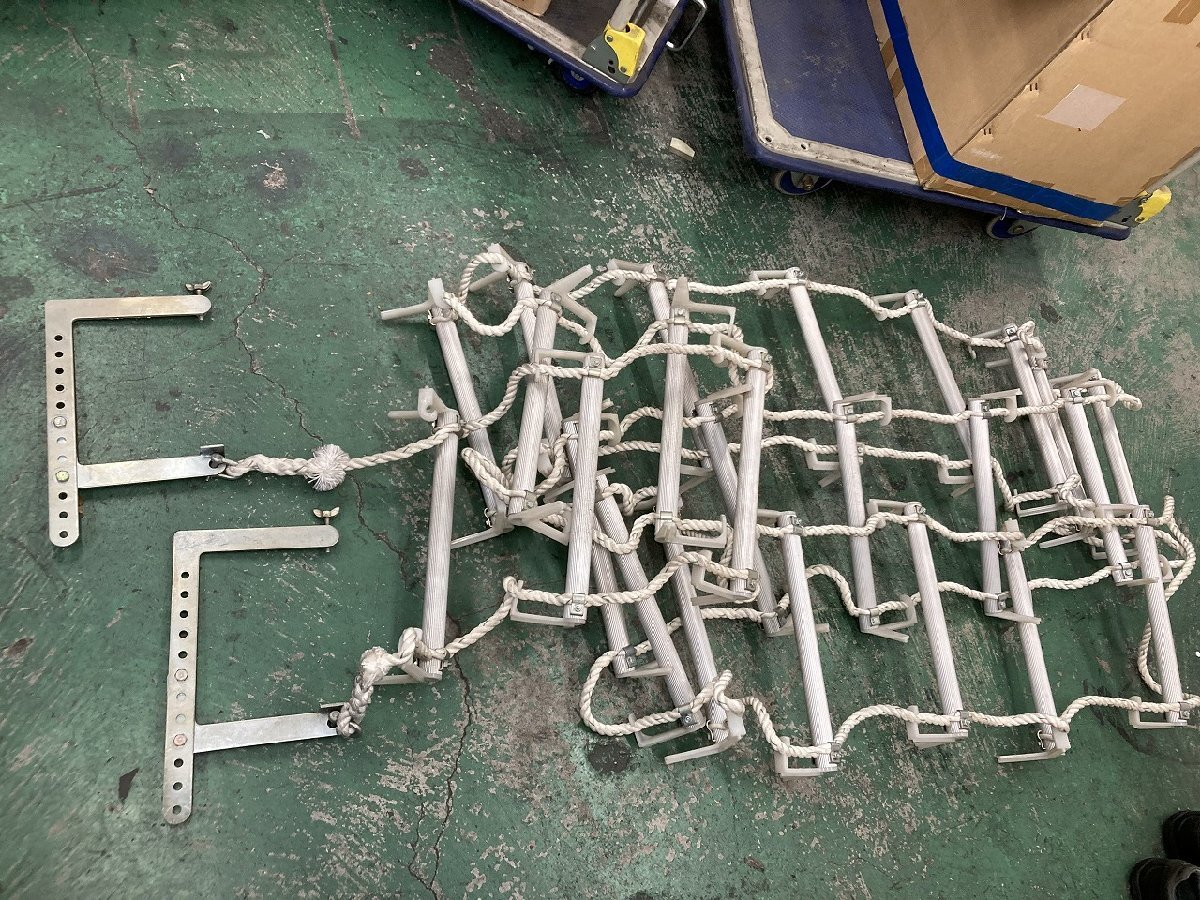 11-26-612 ★ BK トーヨー消火器工業 クレモナ 避難はしご ステップダン オリール 約8m 製造年1976年 防災器具 中古品拍卖