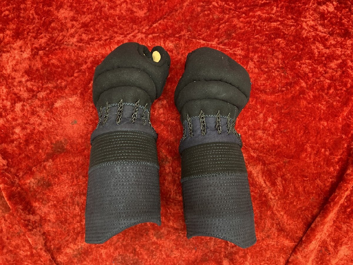 11-28-710 ◎ I 武道 武道具 武道用品 剣道 剣道具 剣道用品 剣道防具 防具 甲手 コテ こて 瑞穂M8大甲手 スポーツ用品拍卖