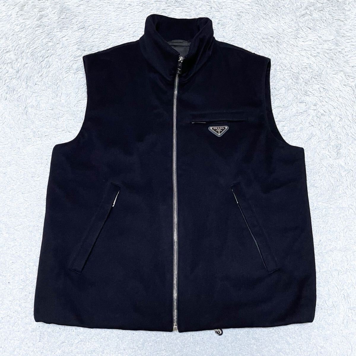 《新品同様/2024AW》プラダ PRADA カシミヤ100% 三角ロゴプレート付 ダウンベスト ジャケット アウター 現行 メンズ サイズM 定価約67万拍卖