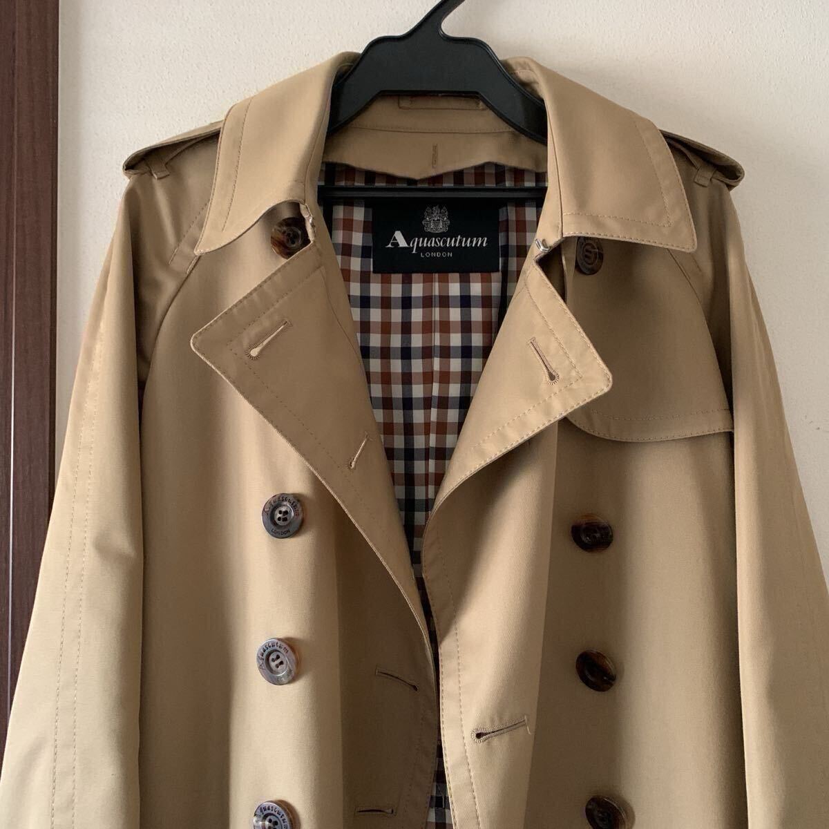☆美品アクアスキュータム トレンチコート ベージュAQUASCUTUM ベルト付 チェック裏地 ベージュ レディース拍卖