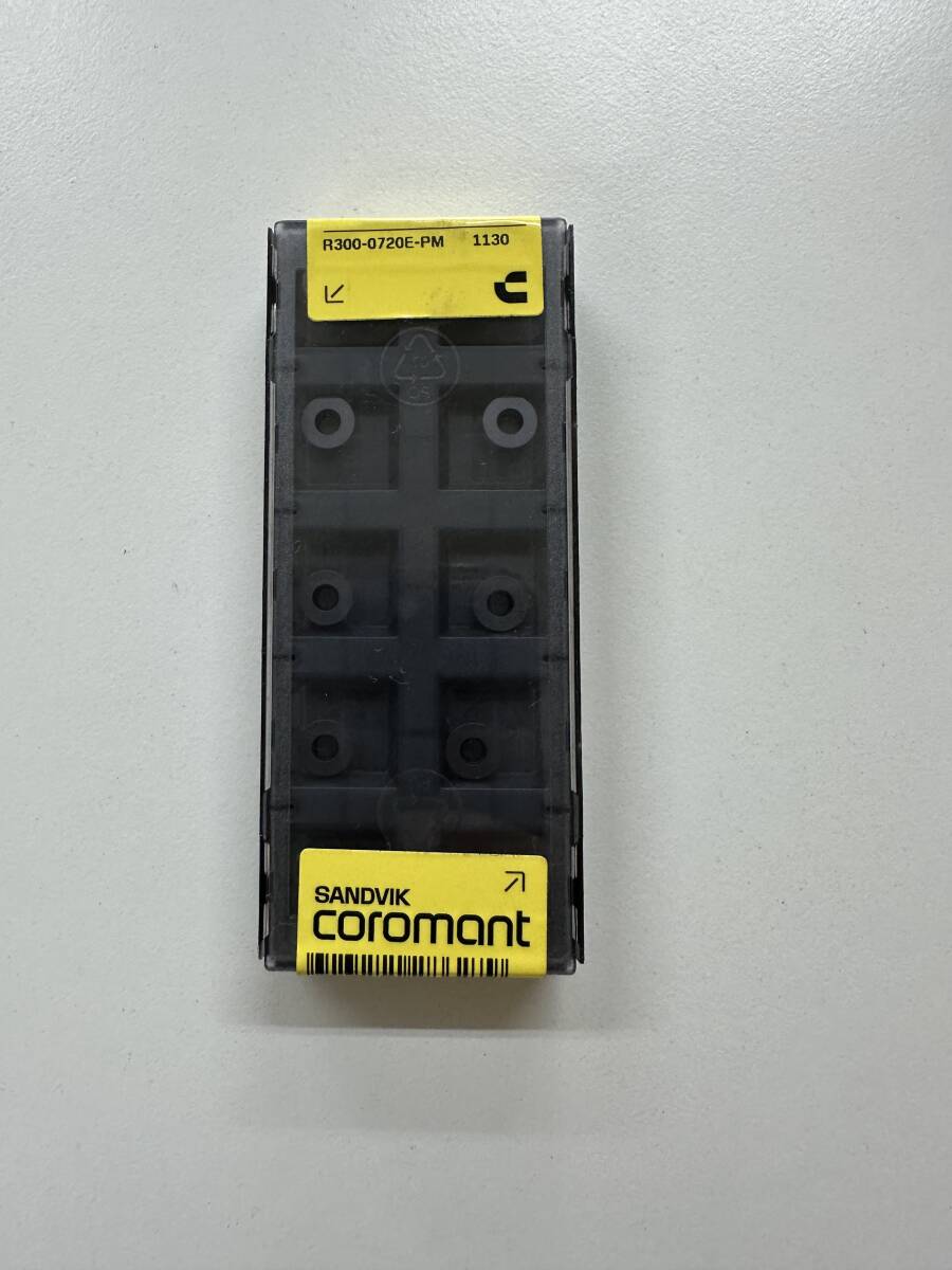 サンドビック SANDVIK フライス加工用チップ R300-0720E-PM 1ケース 新品未使用拍卖