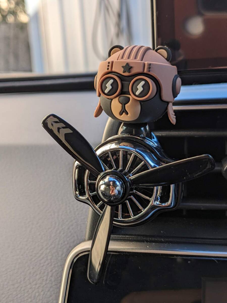 【新品】★車用芳香剤★プロペラ★エアコン取付★クリップ★パイロット★消臭★車内アクセサリー★車内インテリア★芳香剤2個セット拍卖