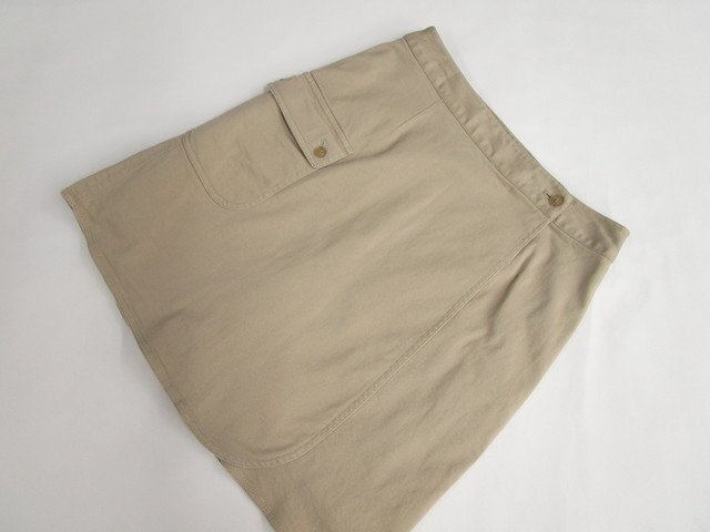 美品 マリクレールスポーツ marie claire SPORT ひざ丈 インナーパンツ付きチノラップスカート ゴルフウェア スポーツ L ベージュ拍卖