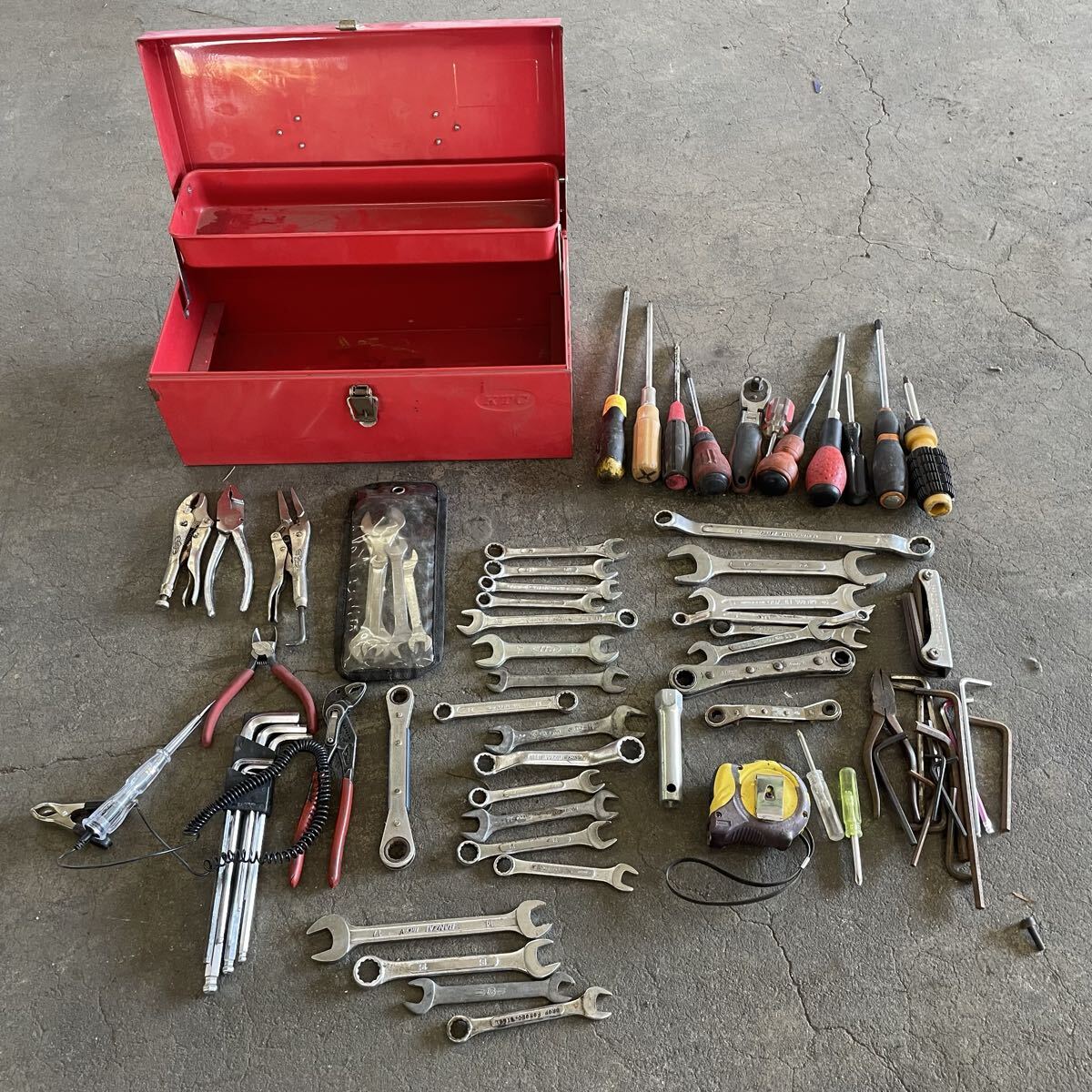 ☆倉庫整理品☆ 車載工具 レンチ ドライバー プライヤー セット (マックツール スナップオン ブルーポイント pB KTC拍卖