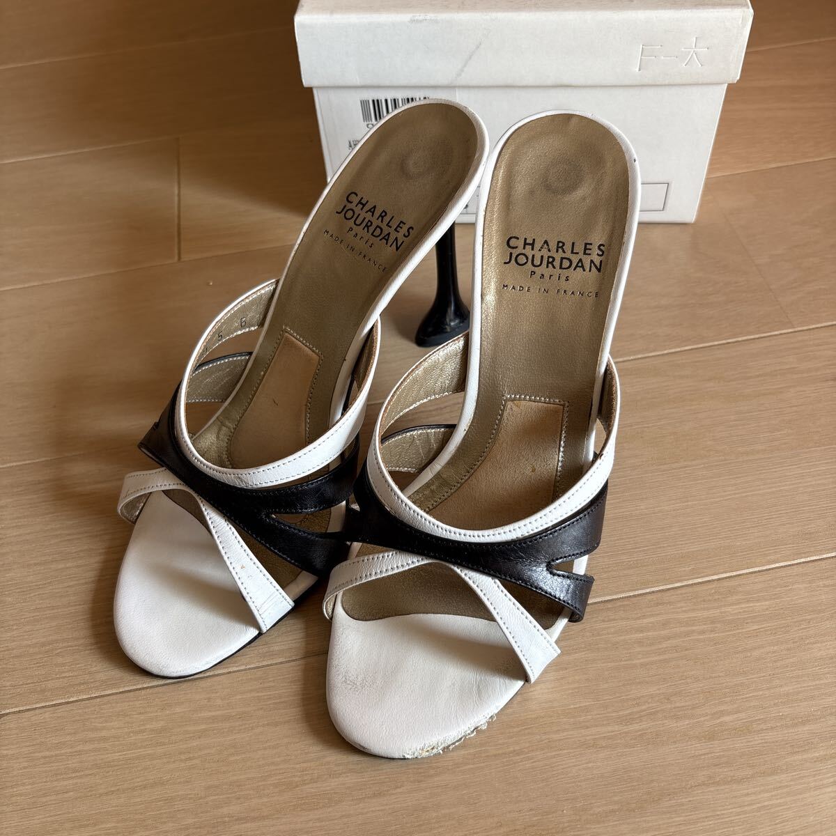 CHARLES JOURDAN 22.5cm サンダル拍卖